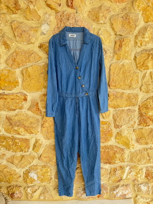 Denim jumpsuit with buttons and elastic waist like new