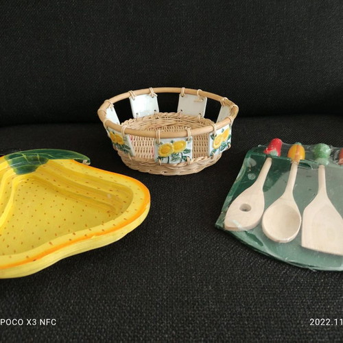 Useful items new, set of 3 with fruit bowl, spoons and basket