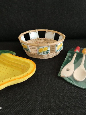 Useful items new, set of 3 with fruit bowl, spoons and basket