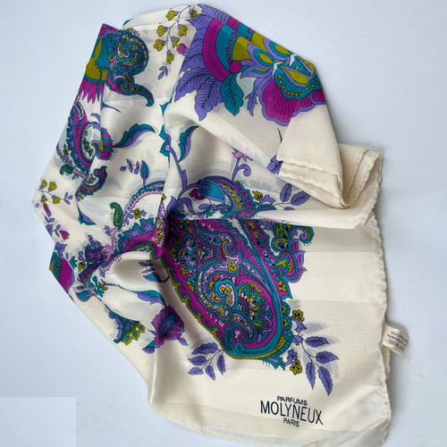 Molyneux scarf new, 88x88 cm, Italian polyester silk-like