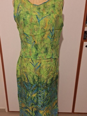Twin Set sleeveless 2-piece set like new, viscose, green and blue shades