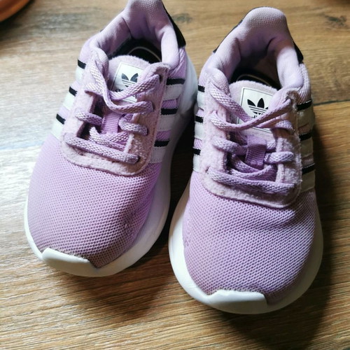 Adidas baby shoes used, size 20