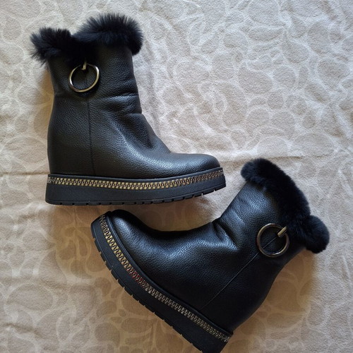 Women's winter boots new, size 37, black