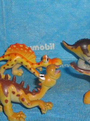 Φιγούρες Tuojiangosaurus από τη σειρά Gosnell Adventure Planet, πακέτο