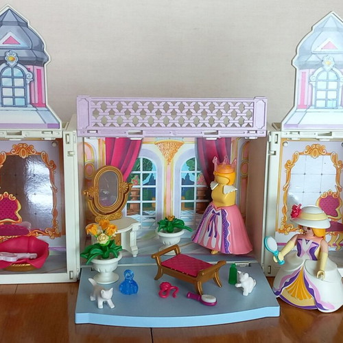Playmobil Castle with Princess like new, foldable with lock