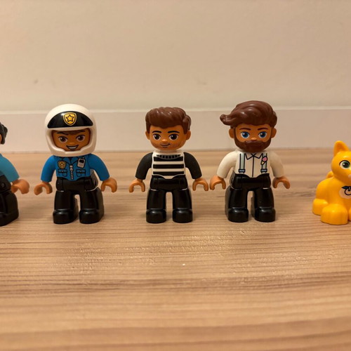 Lego Dublo figures and blocks used, pack