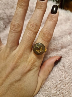 Ring with butterflies and liquid glass new