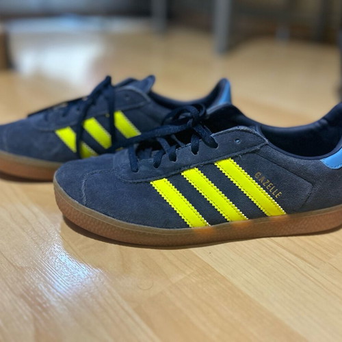 Adidas Gazelle athletic shoes like new, size 38, blue with yellow