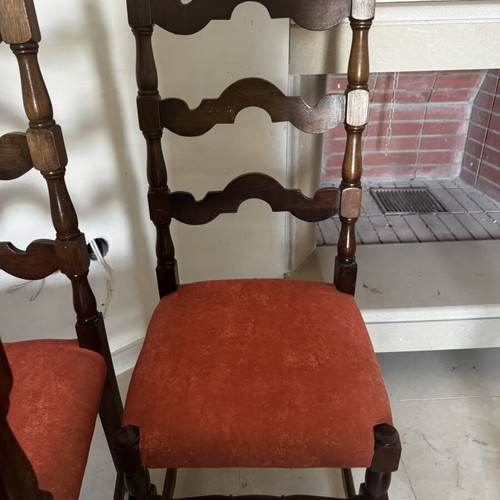 Solid walnut wood table with 6 chairs