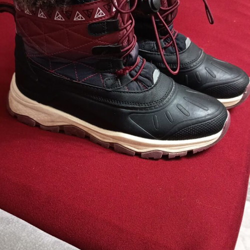 Pepperts Snow Boot Size 37 Like New, Black and Red
