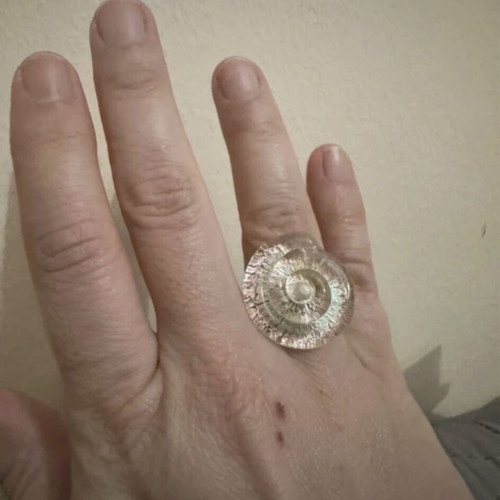 Vintage adjustable ring with spiral element like new