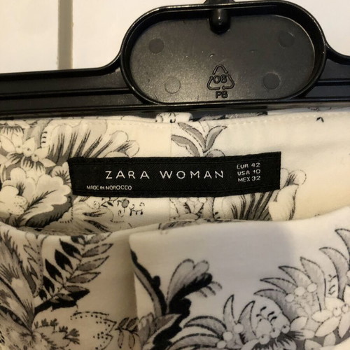 Zara Woman XL trousers with black and white floral pattern