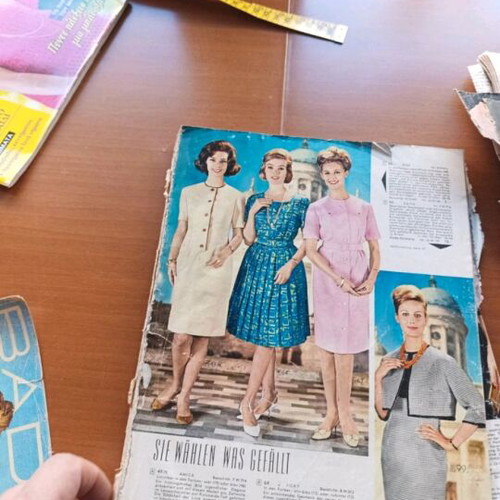 Fashion magazines used 1950-1960 for collectors
