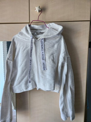 Kendall + Kylie sweatshirt size M new, white