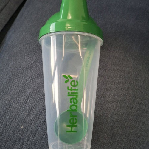 Herbalife shaker and measuring spoon new