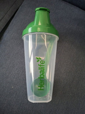 Herbalife shaker and measuring spoon new