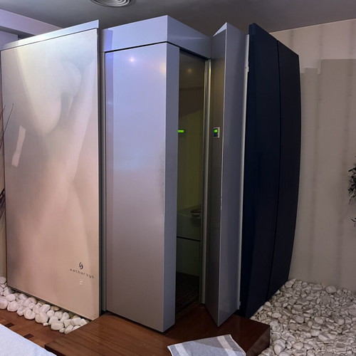 Katharsys cabin used with hammam, Roman sauna, and therapies