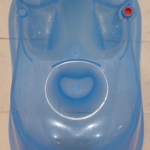 Okbaby Onda Light Blue Bathtub like new
