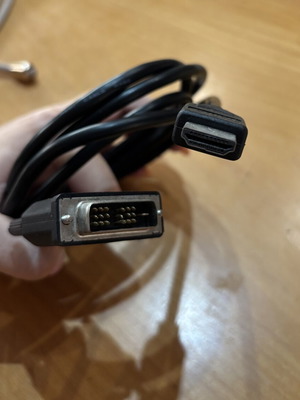 DVI-D to HDMI adapter cable like new