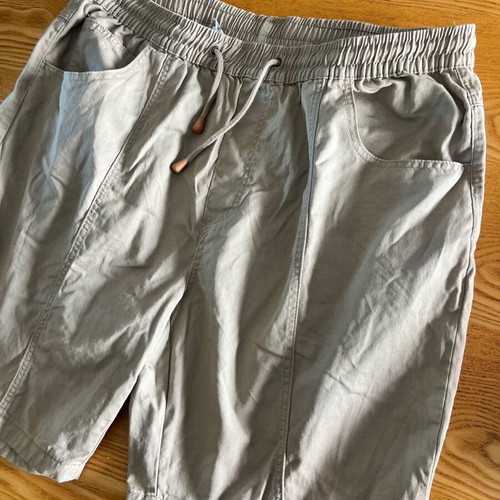 Vintage beige cotton bermuda shorts XL like new