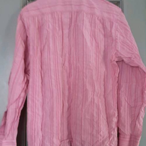 Pink shirt size M, like new condition