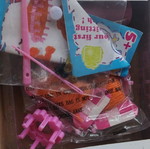 Children's knitting set used with damaged packaging