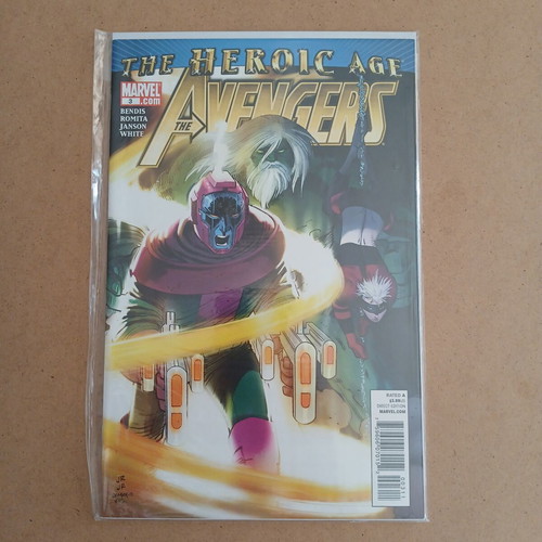 Avengers #3 comic book like new, Heroic Age 2010