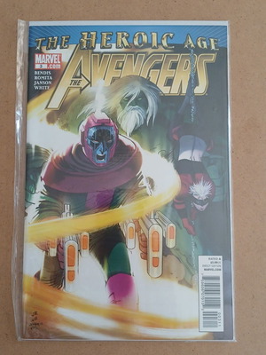 Avengers #3 comic book like new, Heroic Age 2010