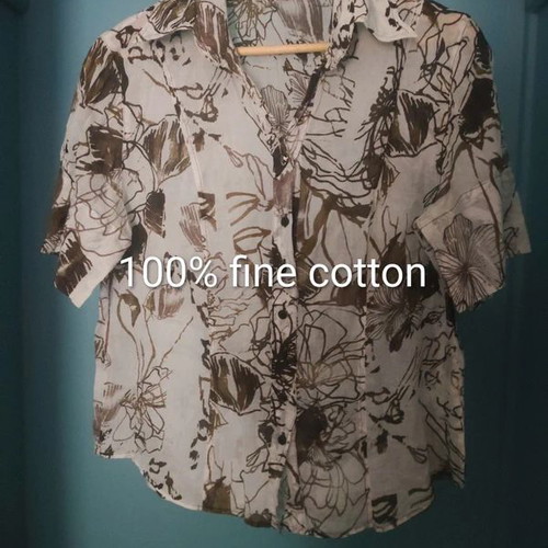 Nadine H abstract shirt made of fine cotton, size M, like new
