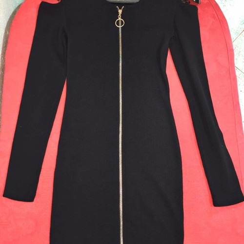 Fitted dress with zipper and shoulder cutouts like new, black, one size
