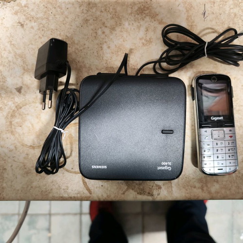 Gigaset LS400 cordless phone like new without charging base