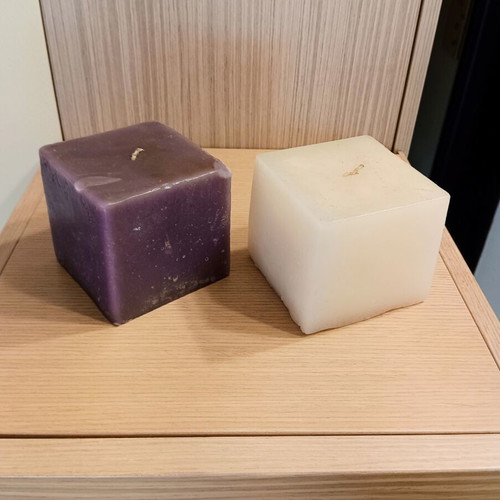 Set of 2 cube-shaped decorative candles like new