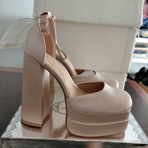 Beige high platform sandals new, size 40, satin