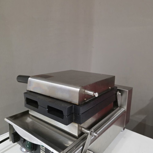 Waffle Maker professional, like new