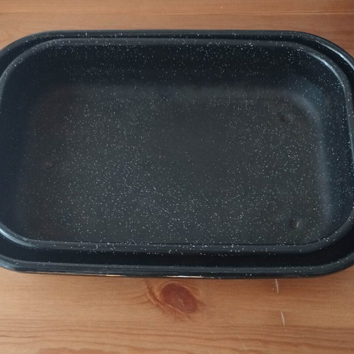 Enamel baking trays set used, 36×24 & 32×20 cm
