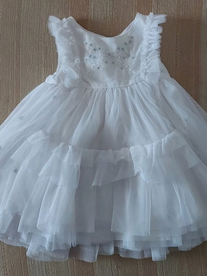 Official dress for 9 months like new, Orchestra with tulle