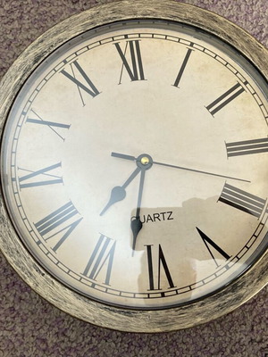 Retro quartz wall clock with storage space new
