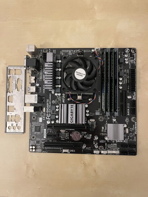 Σετ AM3+ AMD FX-4320 με μητρική Gigabyte 78LMT-USB3 και 16GB RAM