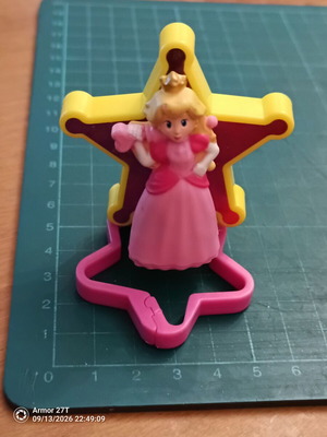 Принцеса Пийч играчка Happy Meal 2026, Super Mario