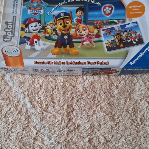 Paw Patrol puzzles used, 2 pieces, 24 pieces each