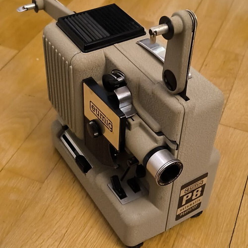 Eumig P8 automatic novo projector used, vintage 8mm film