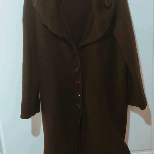 Wool cardigan like new, brown, fits up to XL
