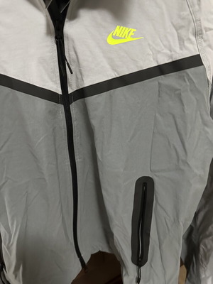 Nike jacket new size M