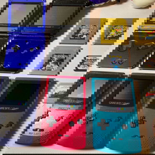Nintendo колекция втора употреба с Gameboy, Pokémon и аксесоари
