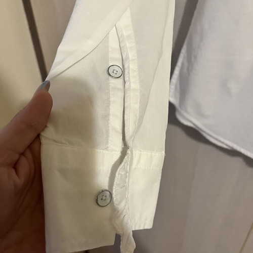 Gap white blouse shirt size XS used with neck details