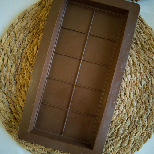 Dubai Chocolate Mold like new