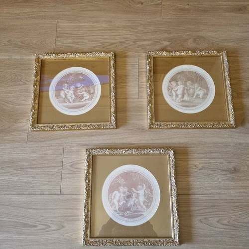Set of 3 frames like new, antique gold wood