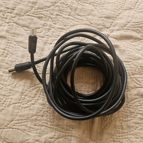 Coaxial antenna cable 5m like new, male to female