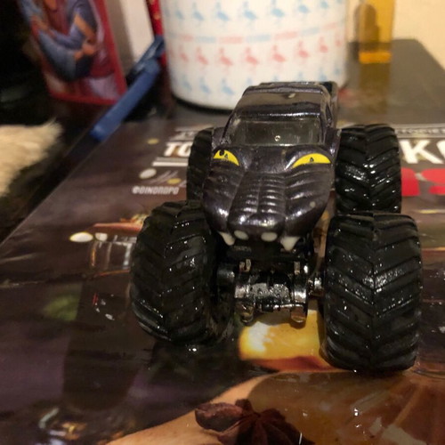 Monster truck like new