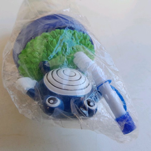 Pokemon cup with Poliwhirl figure season 1 1999 Nintendo new